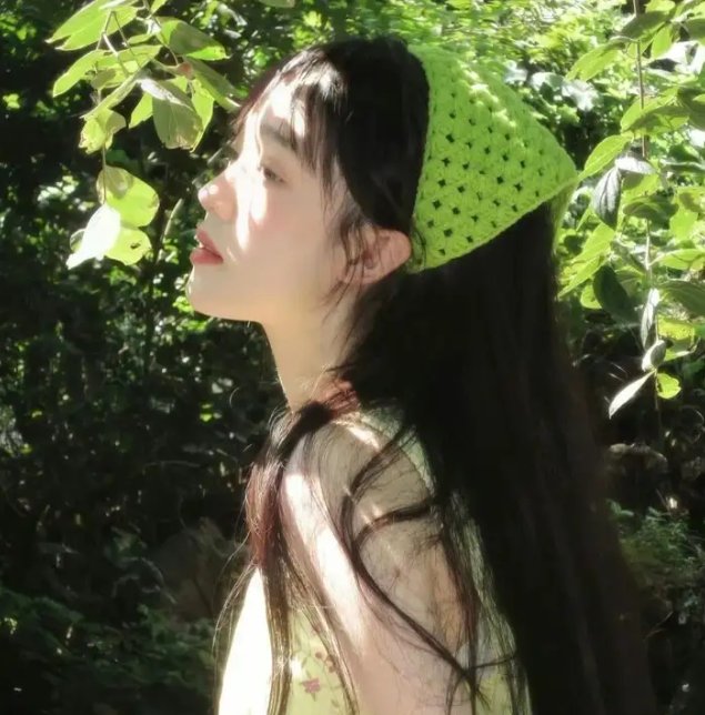 她来到我身边